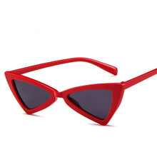 Load image into Gallery viewer, LeonLion 2023 Triangle Sunglasses Women Brand Designer Small Frame Plastic Sunglasses Vintage Lentes De Sol Mujer