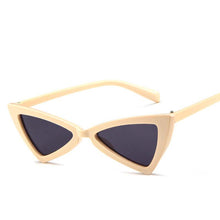Load image into Gallery viewer, LeonLion 2023 Triangle Sunglasses Women Brand Designer Small Frame Plastic Sunglasses Vintage Lentes De Sol Mujer