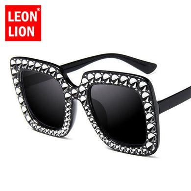 LeonLion 2023 Imitation Diamonds Sunglasses Women Square Classic Vintage Outdoor Sun Glasses Shopping Oculos De Sol Feminino