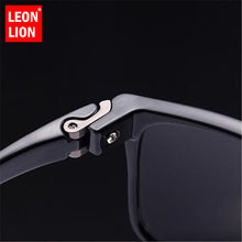 Load image into Gallery viewer, LeonLion 2023  Classic Vintage Sunglasses Women Plastic Retro Polarized Sun Glasses Vintage Outdoor Oculos De Sol UV400