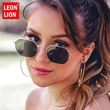 Carica l'immagine nel visualizzatore di Gallery, LeonLion 2023 Metal Retro Sunglasse Women Brand Designer Eyewear Women/Men Small Sun Glasses Women  Oculos De Sol Feminino