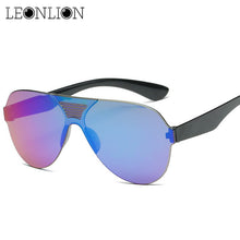 Load image into Gallery viewer, LeonLion 2023 One-piece Classic Sunglasses Women/Men Candies Color Driving Sun Glasses Brand Designer Retro Oculos De Sol