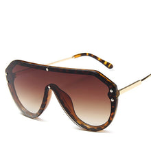 Load image into Gallery viewer, LeonLion 2023 One-piece Sunglasses Women Men  Brand Designer Candies Lens Lady Round Sun Glasses Classic Eyeglasses