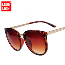 Load image into Gallery viewer, LeonLion 2023 Oversized Cateye Sunglasses Women Brand Designer  Eyeglasses Driving Sun Glasses Retro Gafas De Sol Mujer