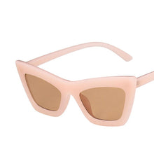 Load image into Gallery viewer, LeonLion 2023 Oversized Retro Sunglasses Women  Designer Eyeglasses Women Vintage Glasses Women UV400 Gafas De Sol Hombre