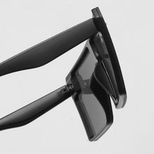 Load image into Gallery viewer, LeonLion 2023 Oversized Sunglasses Women Brand Designer Square Sun Glasses Women Retro Eyeglasses Mirror Oculos De Sol Feminino
