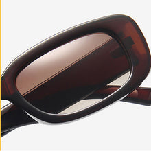 Load image into Gallery viewer, LeonLion 2023 Oversized Sunglasses Women Retro Glasses Women Brand Designer Eyeglasses For Women Mirror Oculos De Sol Feminino