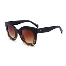 Carica l&#39;immagine nel visualizzatore di Gallery, LeonLion 2023 Round Frame Sunglasses Women Retro Trend Street Beat Classic Outdoor Sun Glasses UV400 Oculos De Sol Masculino