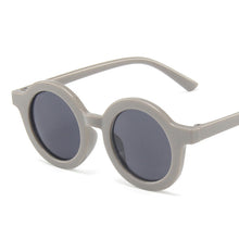 Carica l'immagine nel visualizzatore di Gallery, LeonLion 2023 Round Kids Sunglasses for Girls Sunglasses for Kids Cute Personality Baby Anti-UV Colorful Sun Glasses
