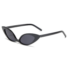 Carica l'immagine nel visualizzatore di Gallery, LeonLion 2023 Small Cat Eye Sunglasses Women Vintage Sun Glasses for Women/Men  Retro Eyewear Women Lentes De Sol Mujer