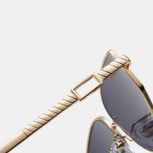 Load image into Gallery viewer, LeonLion 2023 Small Cateye Sunglasses Women Brand Vintage Eyewear Women Metal Punk Glasses Female Shades Oculos Feminino UV400