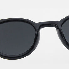 Load image into Gallery viewer, LeonLion 2023 Small Retro Sunglasses Women  Glasses For Women/Men Vintage Eyeglasses Women Mirror Oculos De Sol Feminino