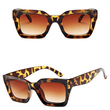 Load image into Gallery viewer, LeonLion 2023 Square Sunglasses Women Vintage Eyeglasses Women/Men Gradient Clear Lens Glasses Women Gafas Lentes De Sol Mujer