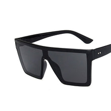 Load image into Gallery viewer, LeonLion 2023 Sunglasses Men Oversized Square Men Sun Glasses Retro Eyewear Men Designer Sunglasses Vintage Gafas De Sol Mujer