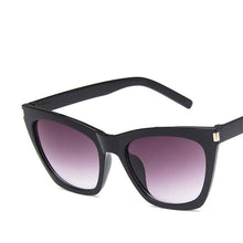 Load image into Gallery viewer, LeonLion 2023 Vintage Cateye Sunglasses Women  Brand Glasses Men Retro Classic Metal Street Beat Gafas De Sol Mujer UV400