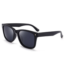 Load image into Gallery viewer, LeonLion 2023 Vintage Classic Polarized Sunglasses Men Driving Eyewear  UV400 Street Beat Oculos De Sol Gafas