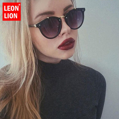 LeonLion 2023 Vintage Rivets Women Sunglasses Candy Color  UV400 Oculos De Sol Feminino Classic Outdoor Travel Glasses