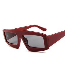 Load image into Gallery viewer, LeonLion 2023 Vintage Sunglasses Women   Sun Glasses for Men Classic Outdoor Travel Goggle Gafas De Sol Muje