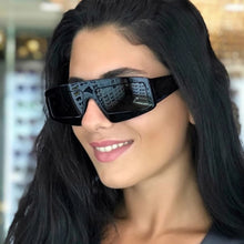 Load image into Gallery viewer, LeonLion 2023 Vintage Sunglasses Women   Sun Glasses for Men Classic Outdoor Travel Goggle Gafas De Sol Muje