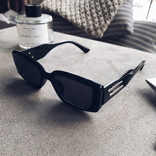 Load image into Gallery viewer, LeonLion 2023 Women Sunglasses Classic Square Sun Glasses Women Vintage Brand Designer Sunglasses Women Hip Hop Gafas De Hombre