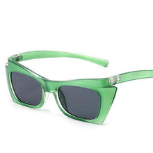 Load image into Gallery viewer, LeonLion 2023 Cat Eye Sunglasses Women Vintage Gradient Small Sun Glasses Women/Men Brand Designer Eyewear Elegant Gafas De Sol