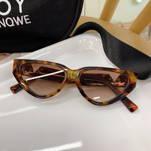 Load image into Gallery viewer, LeonLion 2023 Cateye Sunglasses Women  Brand Eyewear Women/Men Vintage Sun Glasses Cat Eye Lentes De Sol Mujer