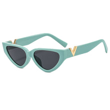Load image into Gallery viewer, LeonLion 2023 Cateye Sunglasses Women  Brand Eyewear Women/Men Vintage Sun Glasses Cat Eye Lentes De Sol Mujer
