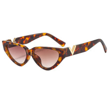 Load image into Gallery viewer, LeonLion 2023 Cateye Sunglasses Women  Brand Eyewear Women/Men Vintage Sun Glasses Cat Eye Lentes De Sol Mujer