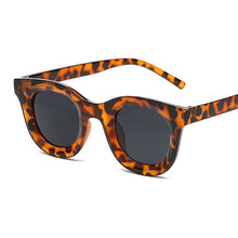 Load image into Gallery viewer, LeonLion 2023  Brand Sunglasses Women Oval Small Sun Glasses Women/Men Women Retro Eyeglasses Unisex Gafas De Sol Mujer