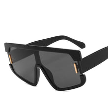 Load image into Gallery viewer, LeonLion 2023 Oversized Sunglasses Women  Glasses Women Punk Glasses Brand Designer Eyewear For Women Retro Gafas De Mujer