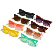 Load image into Gallery viewer, LeonLion 2023 Retro Cat Eye Sunglasses Women Green Yellow Shades Eyewear for Women/Men Gradient Glasses Women Gafas De Sol Mujer