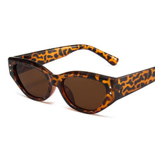 Load image into Gallery viewer, LeonLion 2023 Retro Cat Eye Sunglasses Women Vintage Small Eyewear Women/Men Rivet Sun Glasses Female  Brand Eyewear UV400