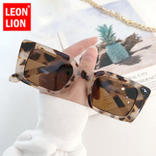 Load image into Gallery viewer, LeonLion 2023 Square Retro Sunglasses Women/Men  Eyewear Women  Glasses Women Mirror Gafas De Sol Mujer UV400