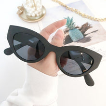 Load image into Gallery viewer, LeonLion 2023 Vintage Cat Eye Sunglasses Women Retro Brand Eyewear Female  Sun Glasses Women/Men Small Oculos De Sol UV400