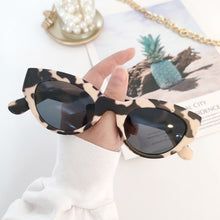 Load image into Gallery viewer, LeonLion 2023 Vintage Cat Eye Sunglasses Women Retro Brand Eyewear Female  Sun Glasses Women/Men Small Oculos De Sol UV400