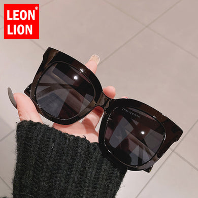 LeonLion 2023 Vintage Oversized Sunglasses Women Gradient Square Glasses For Women/Men UV400 Eyewear Women Black Beige Shades