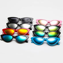 Load image into Gallery viewer, LeonLion Cat Eye Sunglasses Children  Brand Retro Glasses Children Vintage Sunglasses Child 2023 Oculos De Sol Feminino