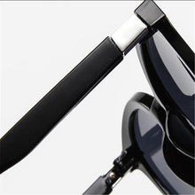 Load image into Gallery viewer, LeonLion 2023 Round Sunglasses Women Vintage Metal  Ocean Lens Glasses Retro Oculos De Sol Feminino UV400