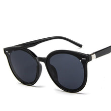 Load image into Gallery viewer, LeonLion 2023 Round Sunglasses Women Vintage Metal  Ocean Lens Glasses Retro Oculos De Sol Feminino UV400