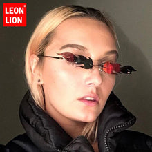 Load image into Gallery viewer, LeonLion Flame Sunglasses Women 2023   Sun Glasses For Women Retro Sunglasses Vintage Oculos De Sol Feminino