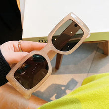 Load image into Gallery viewer, LeonLion  Square Sunglasses Women Rectangle Eyewear Shades Vintage Sun Glasses Female  Gafas De Sol Mujer