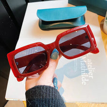 Load image into Gallery viewer, LeonLion  Square Sunglasses Women Rectangle Eyewear Shades Vintage Sun Glasses Female  Gafas De Sol Mujer