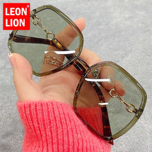 Load image into Gallery viewer, LeonLion Irregularly Oversized Glasses Women  Sunglasses Women/Men Square Eyewear Women Mirror Lentes De Sol Mujer 2023