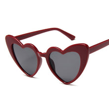 Load image into Gallery viewer, LeonLion Love Heart Sunglasses Women  Eyeglasses Vintage Metal Hinge Glasses Women Retro Eyewear Shades For Women