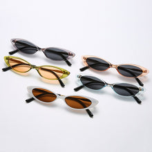 Carica l&#39;immagine nel visualizzatore di Gallery, LeonLion  Cat Eye Women Sunglasses 2023 Small Brand Glasses Women/Men Metal Eyeglasses Women Cateye Gafas De Sol Hombre