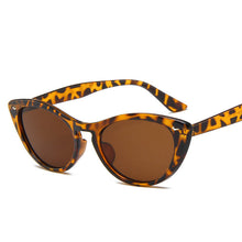 Load image into Gallery viewer, LeonLion Cateye Sunglasses Women 2023  Retro Sunglasses Women Vintage Glasses For Women Mirror Oculos De Sol Feminino