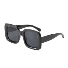 Load image into Gallery viewer, LeonLion Square Sunglasses for Women 2023 Vintage Gradient Elegant Sun Glasses Female Uv400 Eyewear Men Retro Shades Tea
