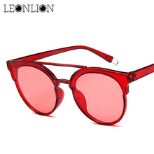 Load image into Gallery viewer, LeonLion Vintage Butterfly Sunglasses Women  Plastic Ocean Lens Sun Glasses Classic Outdoor Lunette De Soleil Femme