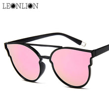 Load image into Gallery viewer, LeonLion Vintage Butterfly Sunglasses Women  Plastic Ocean Lens Sun Glasses Classic Outdoor Lunette De Soleil Femme