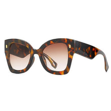Load image into Gallery viewer, LeonLion Oversized Cateye Sunglasses Women 2023  Brand Eyewear Graident Elegant Sun Glasses Female Square Black Shades